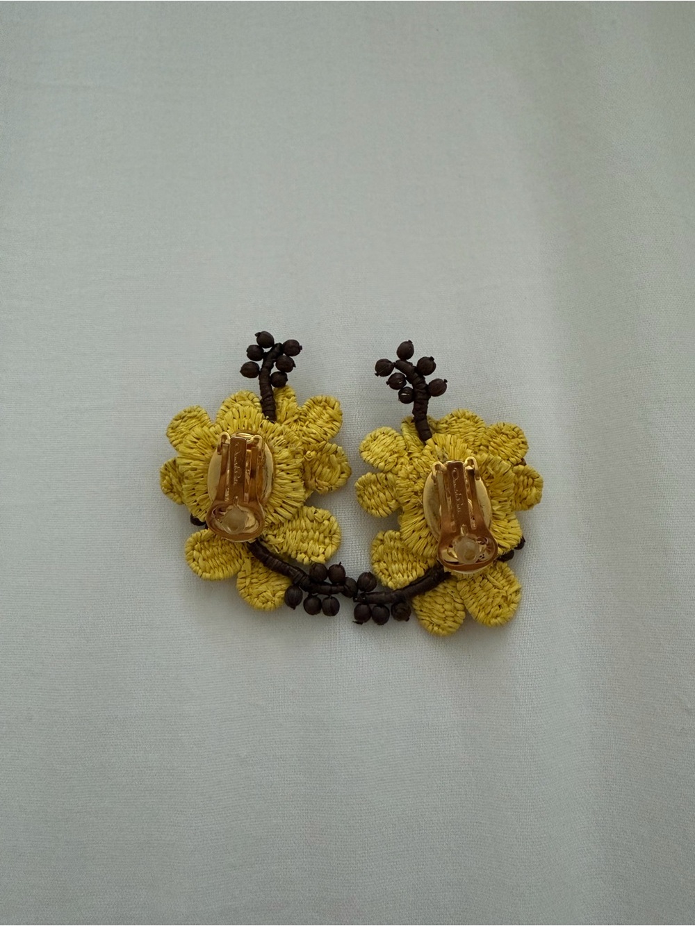 Oscar de la Renta Woven Raffia Earrings - Picture 2 of 2
